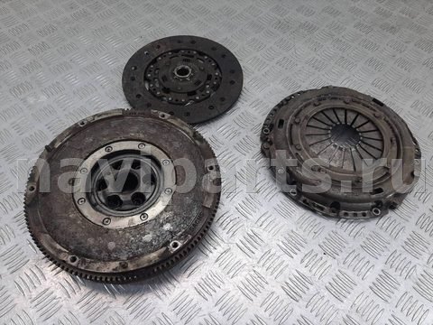 Новое Volkswagen Sharan, 2005 г., арт. 1102366