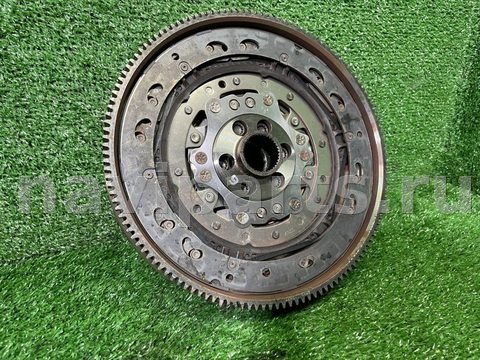 Новое Volkswagen Caravelle T6, 2024 г., OEM 04L105266AE, арт. 115672305