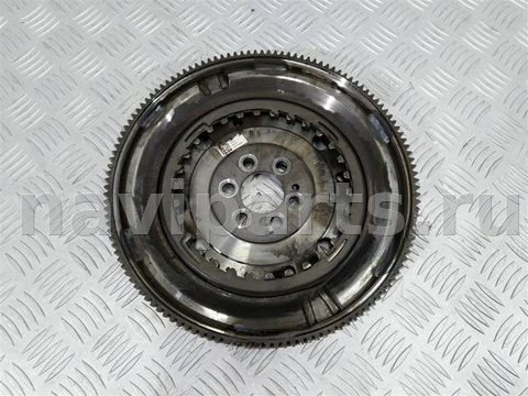 Новое Volkswagen Golf, 2016 г., OEM 04C105266F, арт. 16646