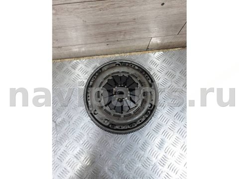 Новое Renault Laguna, 2003 г., арт. 18709488