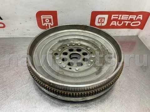 Новое Mercedes GLA X156, 2014 г., OEM A2700300305, арт. 30303
