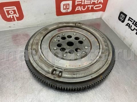 Новое Mercedes GLE W166, 2016 г., OEM A2760303303, арт. 30783