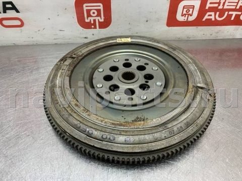 Новое Mercedes C W205, 2017 г., OEM A2740300000, арт. 7446