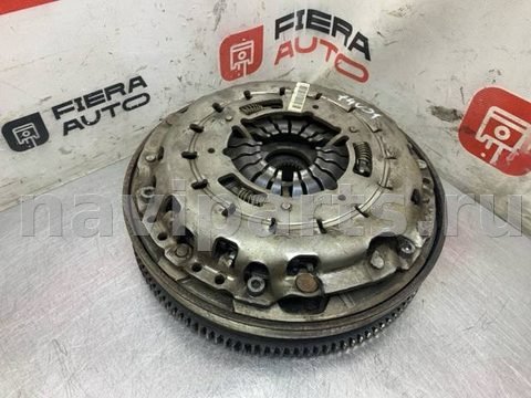 Новое BMW 3 E90/E91/E92/E93, 2013 г., OEM 21207637279, арт. 77433