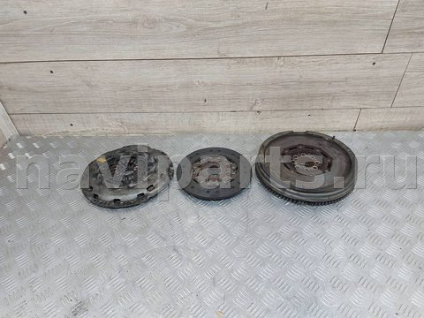 Новое Toyota Avensis, 2006 г., OEM 134500R010, арт. 88200288