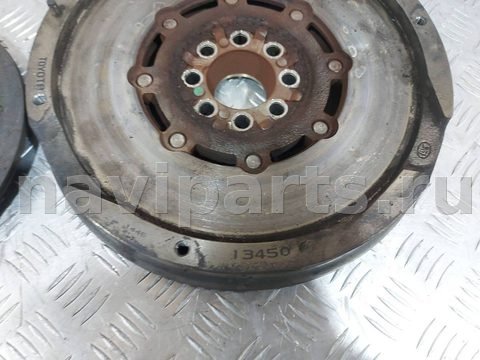 Новое Toyota Avensis, 2006 г., OEM 134500R010, арт. 88200288, фото 2
