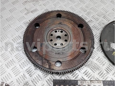 Новое Kia Carnival, 2001 г., OEM 4J16, арт. A25368_1, фото 4