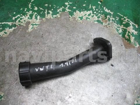 Маслозаливная горловина Volkswagen Transporter, 1996 г., OEM 044115308a, арт. 0126761
