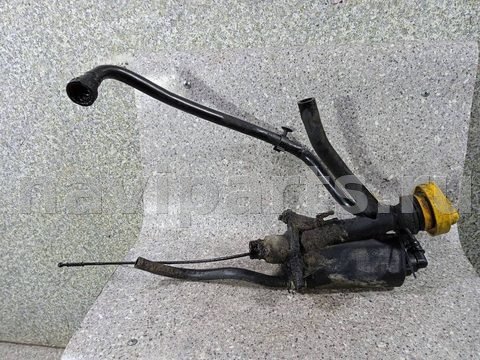 Маслозаливная горловина Renault Scenic, 2001 г., OEM 8200082486, арт. 46023026027