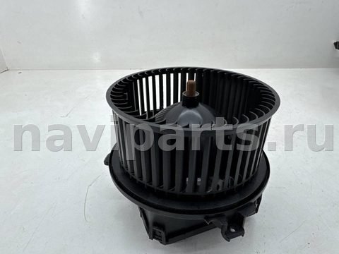 Моторчик печки Audi Q5, 2020 г., OEM 4M2820021C, арт. 13127