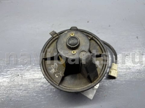 Моторчик печки Volkswagen Transporter T4, 1998 г., OEM 701819021B, арт. B105590465