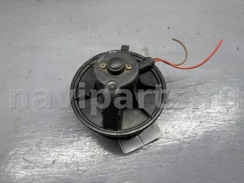 Моторчик печки Volkswagen Transporter T4, 1997 г., OEM 701819021B, арт. B105590533