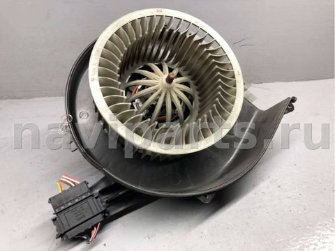 Моторчик печки Volkswagen Polo, 2003 г., OEM 6Q1819015C, арт. B67547379
