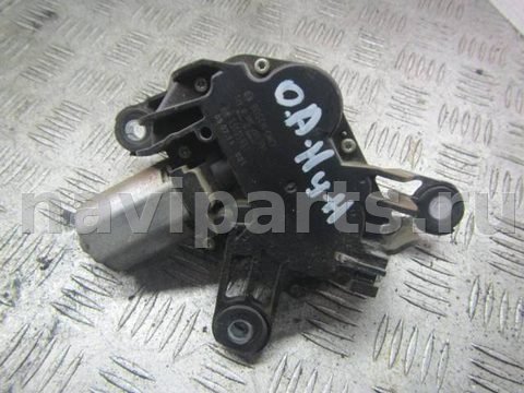 Моторчик заднего стеклоочистителя Opel Astra, 2006 г., OEM 13105981, арт. 0228772