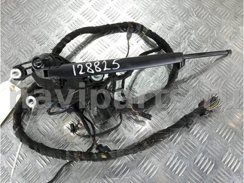 Моторчик заднего стеклоочистителя Audi Q3, 2023 г., OEM 5E595711B, арт. 128825.2