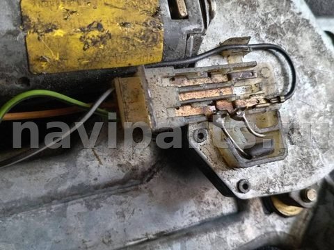 Моторчик заднего стеклоочистителя Volkswagen Transporter, 2000 г., арт. 86951992