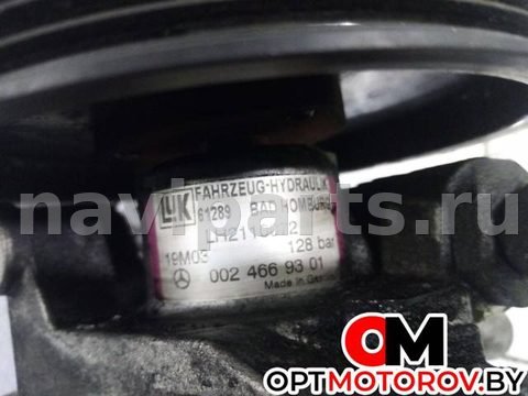 Насос гидроусилителя руля Mercedes C W203, 2003 г., OEM 0024669301, арт. 09339