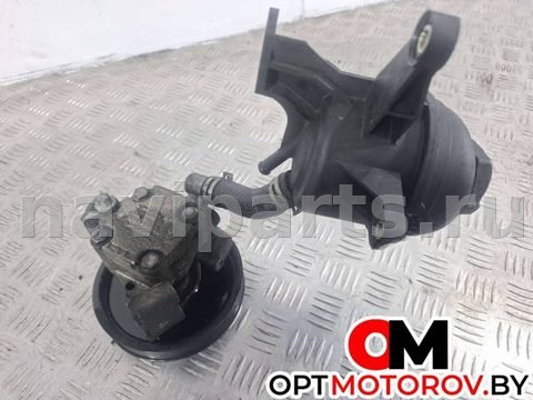 Насос гидроусилителя руля Mercedes C W203, 2005 г., OEM A0044661301, арт. 33939