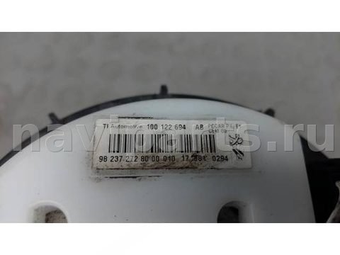 Новое Peugeot 3008, 2017 г., арт. 5BM17M701, фото 6