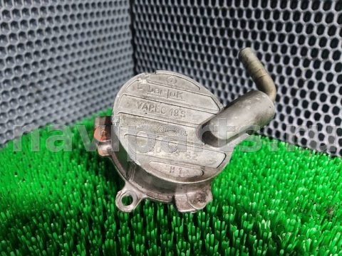 Вакуумный насос Mercedes Vito W638, 2002 г., OEM 6112300165, арт. 111223961