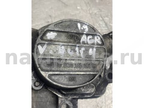 Новое Volkswagen Golf, 2004 г., OEM 038145101B, арт. 203939, фото 2
