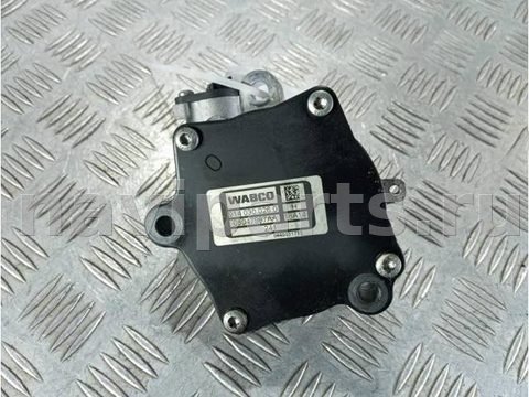 Новое Jeep Cherokee, 2016 г., OEM 05047967AA, арт. 92366.9