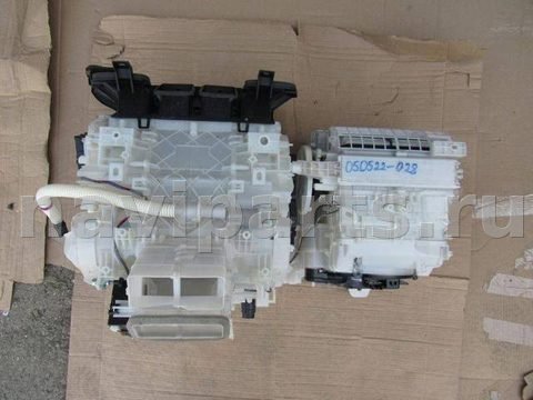 Новое Lexus UX, 2020 г., арт. 050522-028