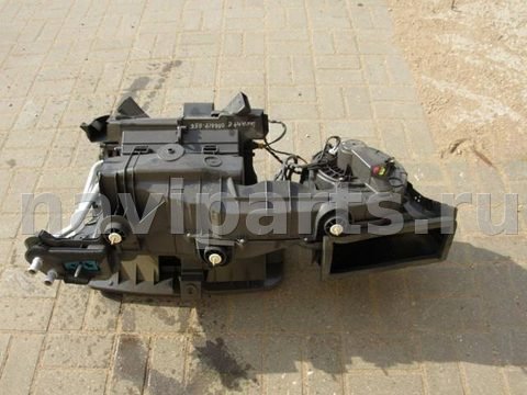 Новое Maserati Levante, 2016 г., арт. 050619-055