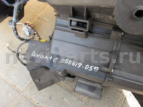Новое Maserati Levante, 2016 г., арт. 050619-055, фото 4