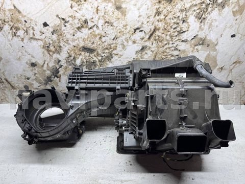 Новое Mercedes GLA X156, 2016 г., OEM A2468302002, арт. 114170820