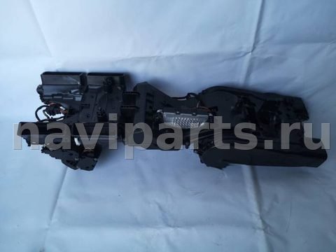 Новое Audi Q8, 2018 г., OEM 4M0819351A, арт. 2408163