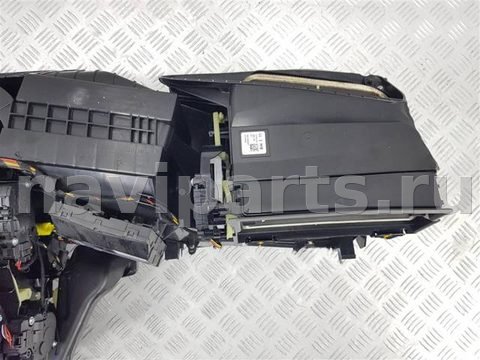 Новое BMW 5 G30/G31, 2016 г., OEM 6411HZ2636385, арт. 82866, фото 4