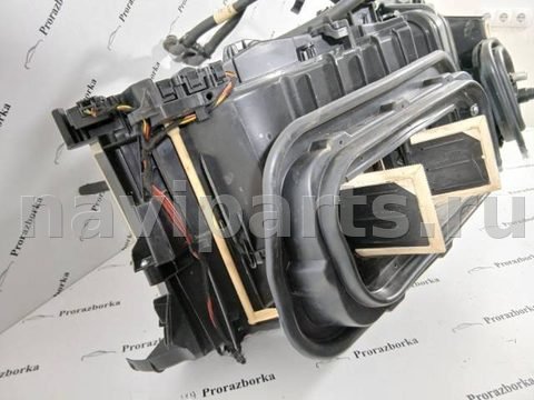 Новое Volvo XC90 LA4, 2018 г., OEM 32226263, арт. 91, фото 9
