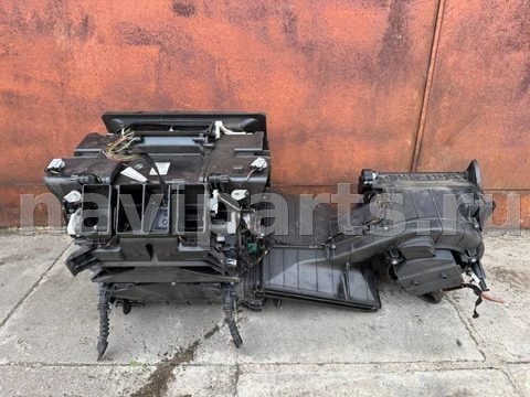 Отопитель в сборе (печка) Audi A6 C7, 2012 г., OEM 4G1820005H, арт. 92979281