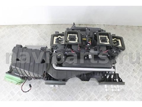 Новое BMW 7 F01/F02, 2011 г., OEM 64119241196, арт. 99959356487, фото 4