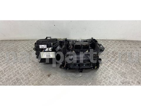 Новое BMW 5 F10/F11/GT F07, 2015 г., OEM 64119241194, арт. 99959378596