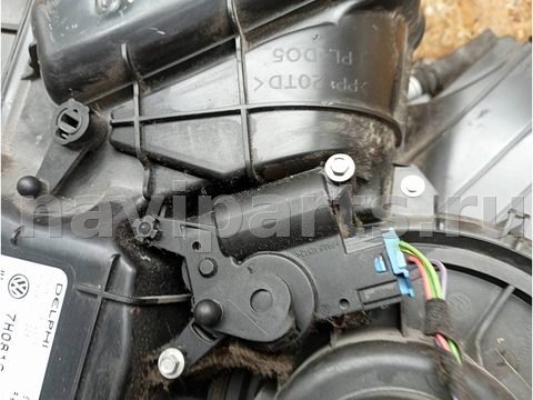 Новое Volkswagen Multivan, 2012 г., OEM 52495324, арт. A18837_3, фото 3