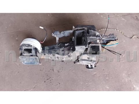 Новое Volkswagen Passat B4, 1996 г., арт. B100174113