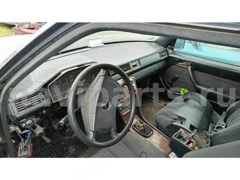 Новое Mercedes E W124, 1985 г., арт. G028-146, фото 2