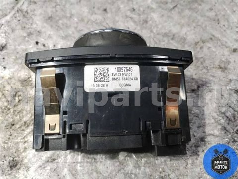Новое Ford Focus, 2013 г., OEM BM5T13A024CD, арт. 00114475, фото 4