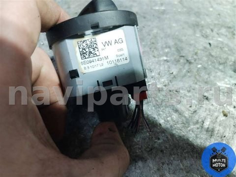 Новое Skoda Rapid, 2017 г., OEM 5E0941431M, арт. 00120090, фото 4