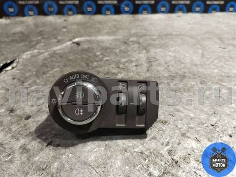 Новое Opel Insignia, 2010 г., OEM 13268720, арт. 00121424