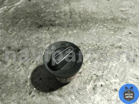 Новое Volkswagen Golf Sportsvan, 2018 г., OEM 5G0941431BD, арт. 00121909