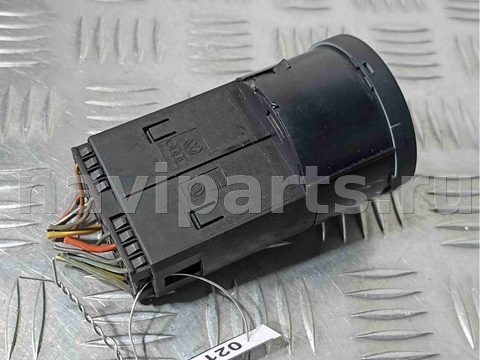 Новое Skoda Octavia, 2000 г., OEM 3b0941531a, арт. 021130, фото 4