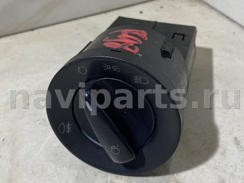 Новое Volkswagen Passat B5, 2000 г., арт. 104350395
