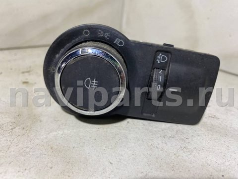 Новое Chevrolet Aveo T300, 2013 г., арт. 104763359