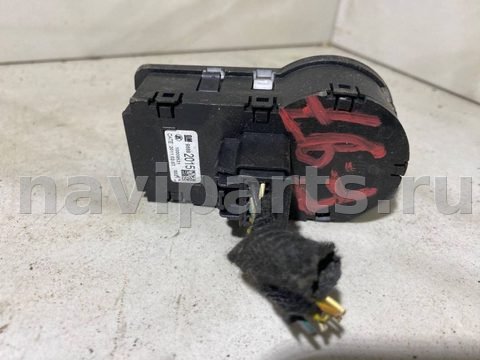 Новое Chevrolet Aveo T300, 2013 г., арт. 104763359, фото 2