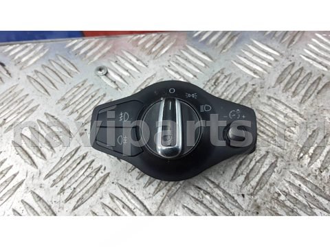 Новое Audi A5, 2010 г., OEM 8K0941531AK, арт. 1BS11WU01
