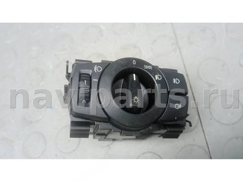 Новое BMW 1 E87/E81/E82/E88, 2005 г., OEM 6932794, арт. 1DE21WU01