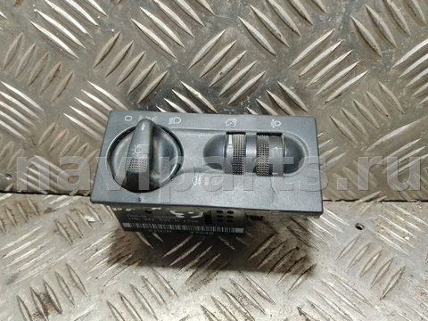 Новое Volkswagen Golf, 1994 г., OEM 1H6941531, арт. 202596
